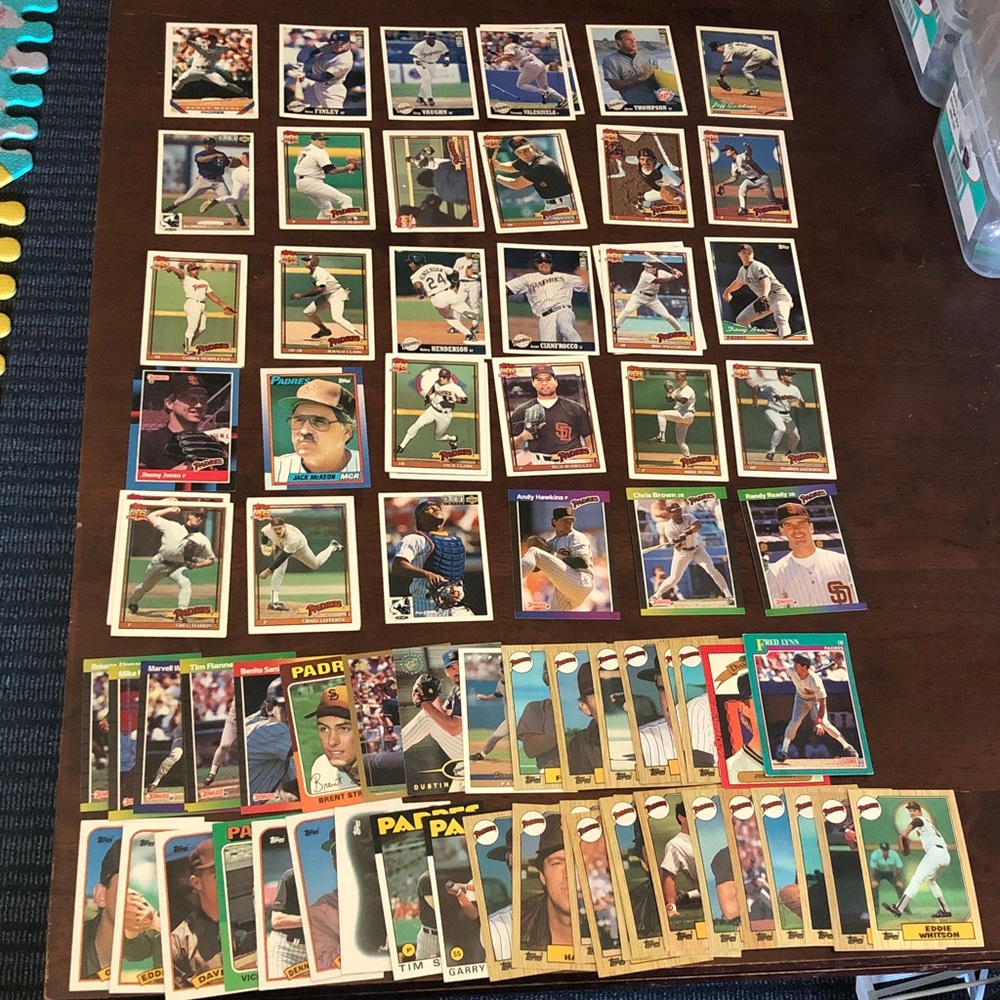 ⛵️ Vintage San Diego Padres Baseball Trading Card Set